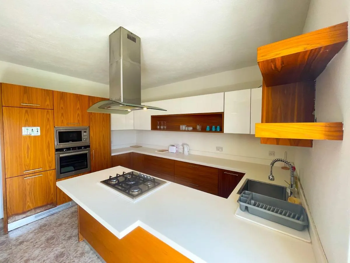 Apartment Urban Comfort Gzira 4 Bedroom Flat